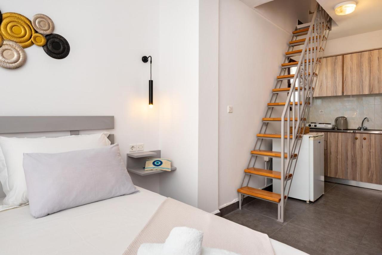 Marina'S Studios Perivolos  Luaran gambar