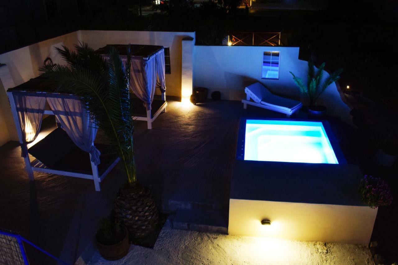Marina'S Studios Perivolos  Luaran gambar